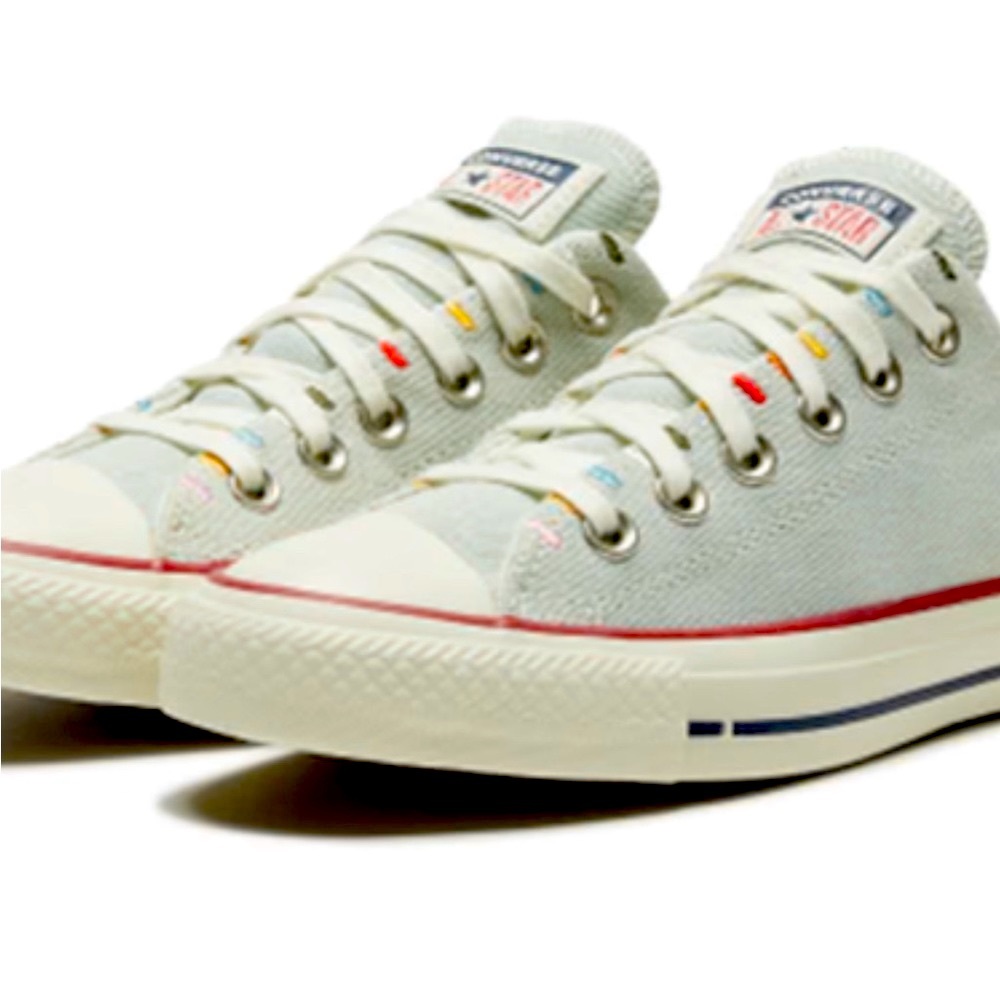 Gently used Converse Friendship Blue/Tint/Multi 567992C